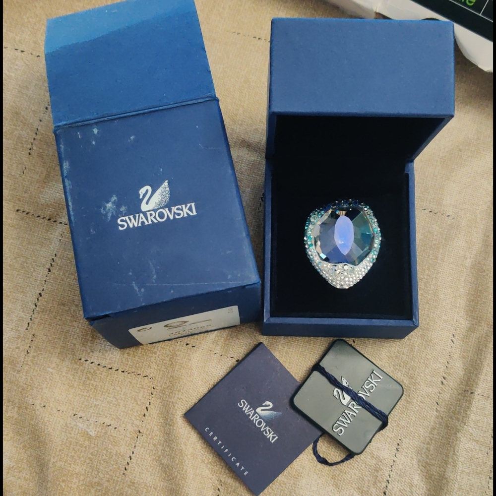 SWAROVSKI hyacinth blue ring - Picture 2 of 16
